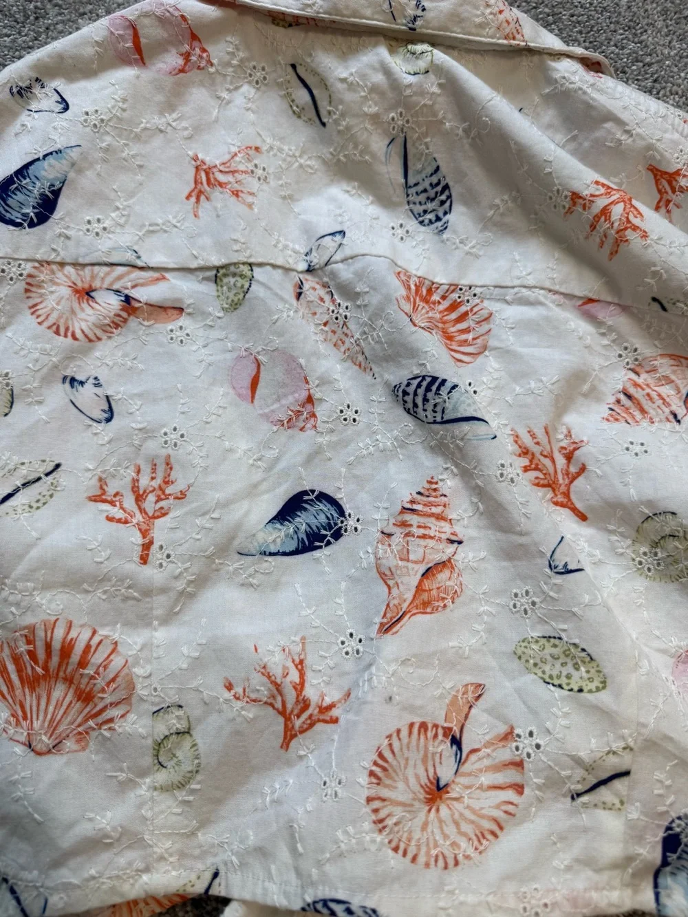 Anthropology Maeve Size Medium cropped blouse, Seashell Print Tie-Front Top